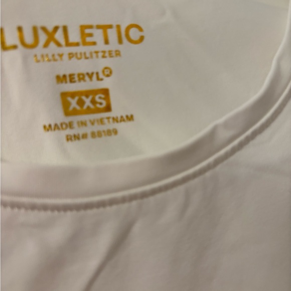 Lilly Pulitzer Westley Active Tee UPF+ 50 Size XXS Resort White - Picture 3 of 4